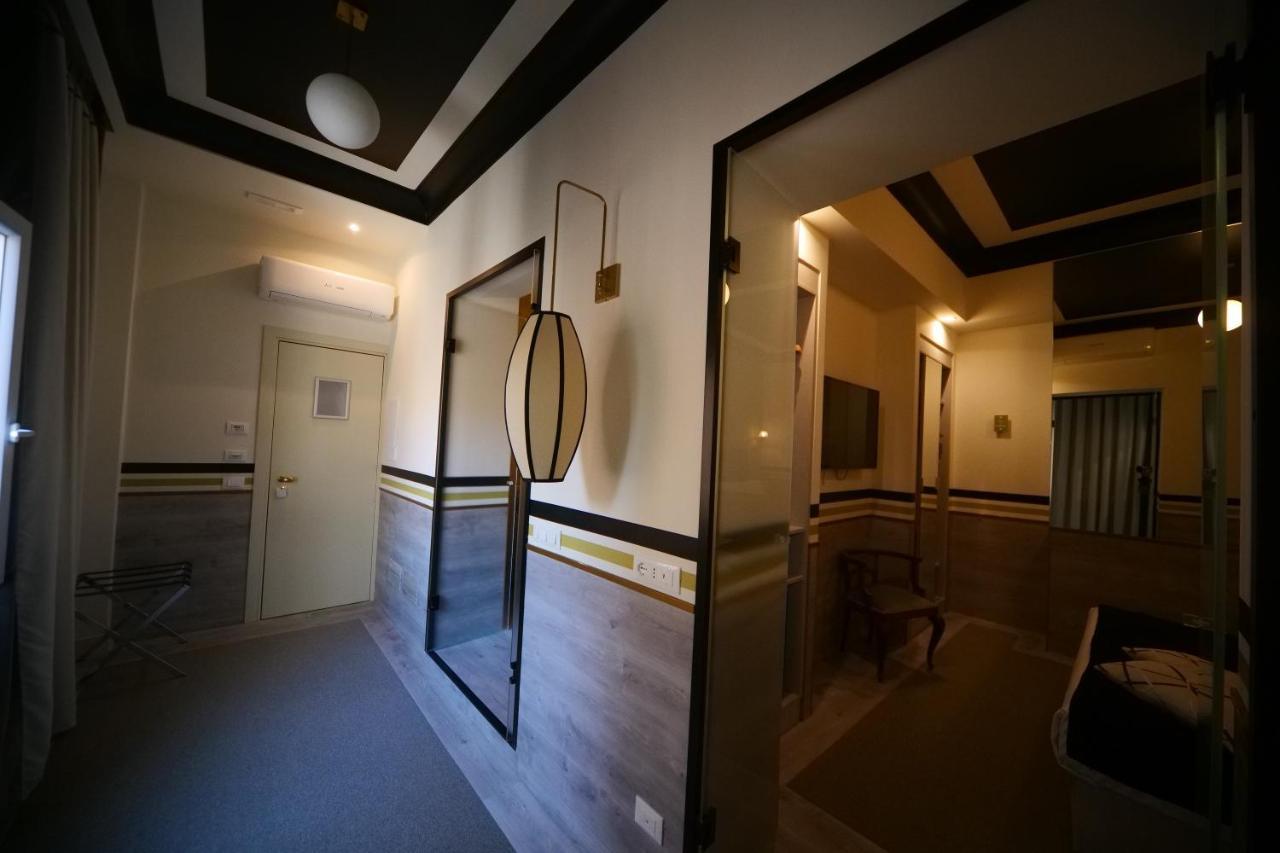 Relais Luxury Corso Hotel Rome Exterior photo
