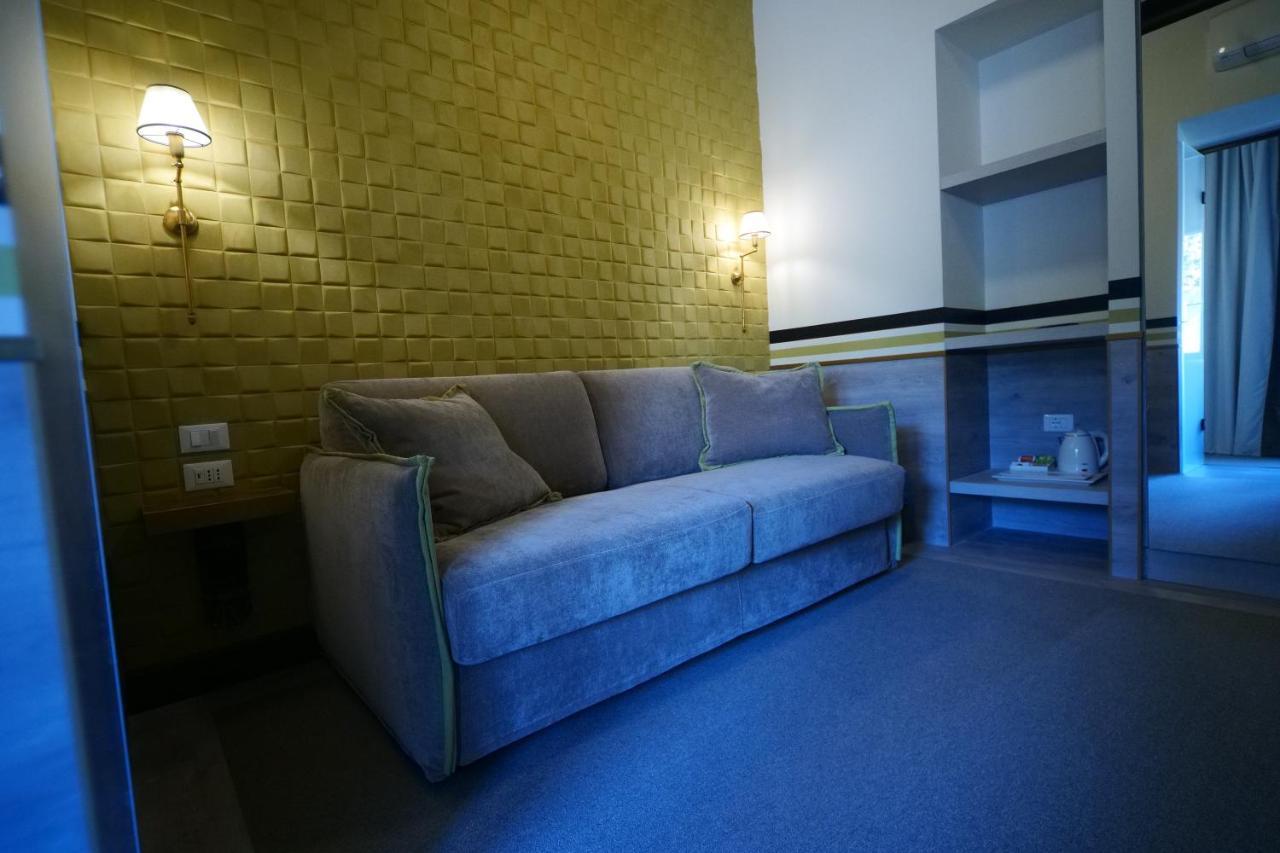 Relais Luxury Corso Hotel Rome Exterior photo